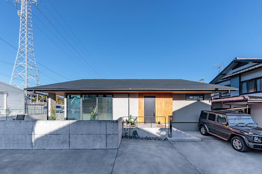 大屋根
タイルデッキ