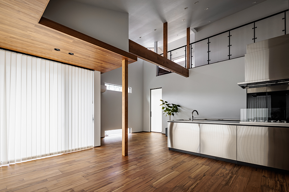 リビング
吹抜け